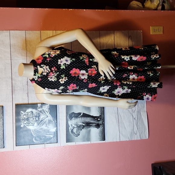 No Boundaries sleeveless dress. Super cute on. - Picture 2 of 6